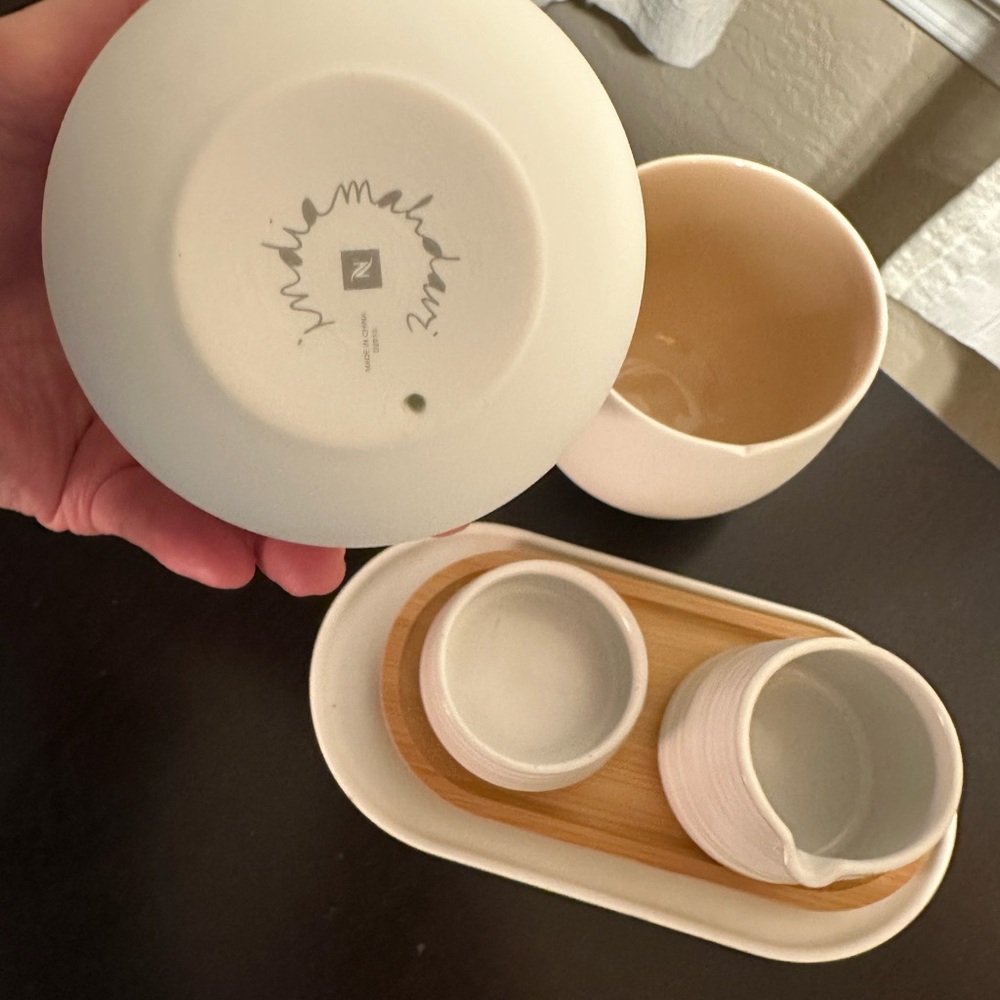 Nespresso coffee mug, creamer, sugar set - Picture 10 of 14